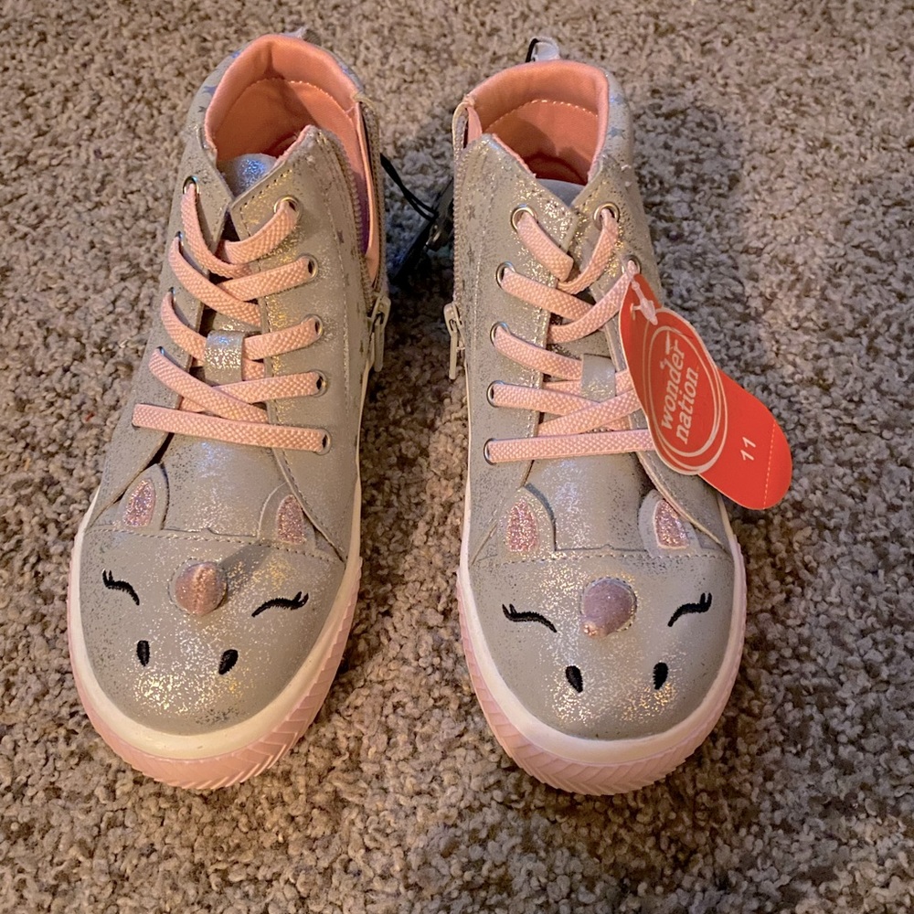 Wonder Nation little girls high top shoes